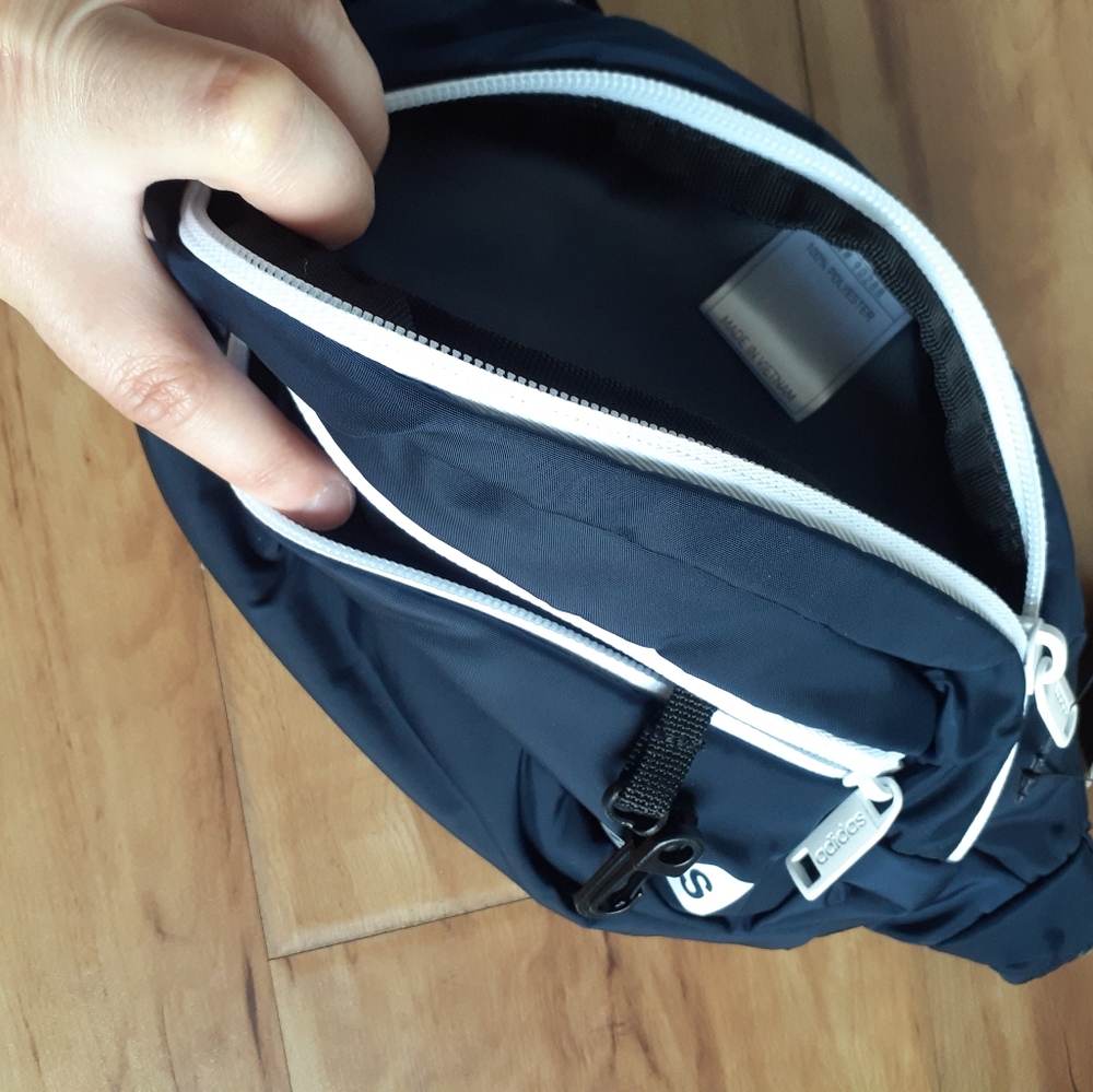 Adidas Core Waist Pack NWT - Picture 3 of 9